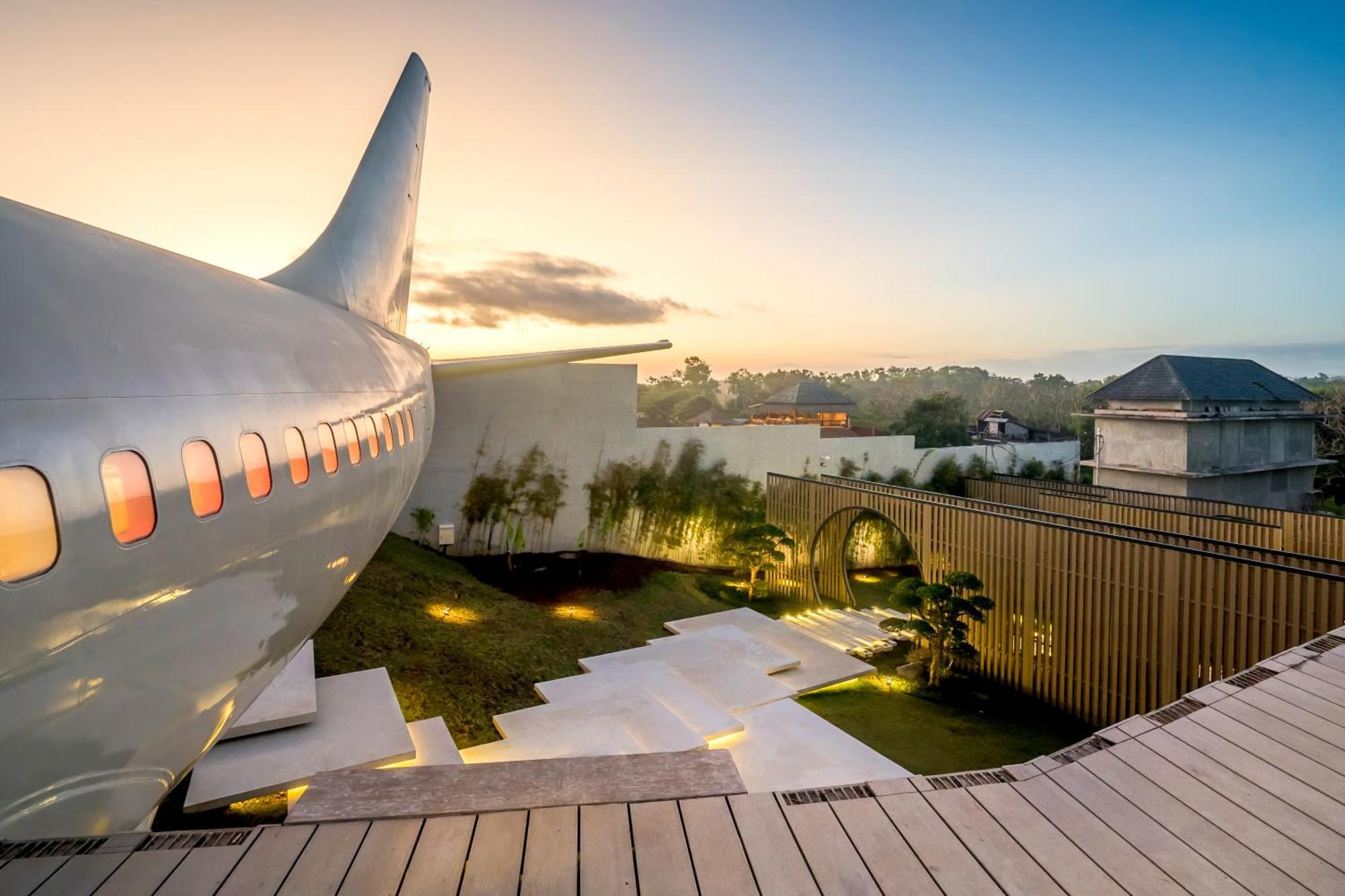Private Jet Villa Uluwatu エクステリア 写真